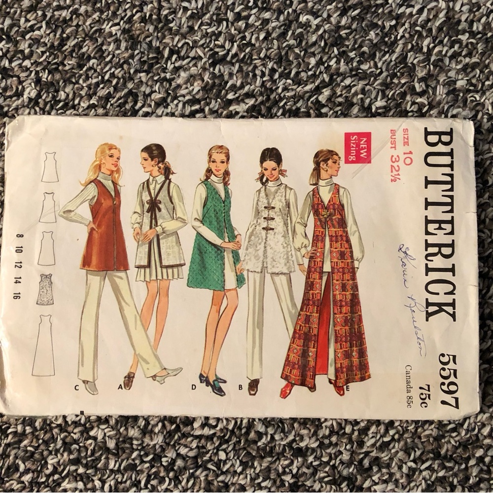 70's Butterick 5597 Misses' Vest Pattern - Vest Sewing Pattern - Size 10